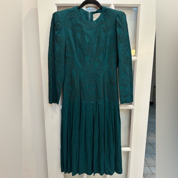 Talbots Dresses & Skirts - Vintage Talbots Emerald Teal Paisley Long Sleeve Midi Dress Women’s Size 12 P